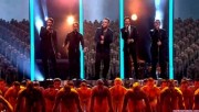 TT au Royal Variety Performance at Londres 09-12-2010 - Page 2 B91b08111762277